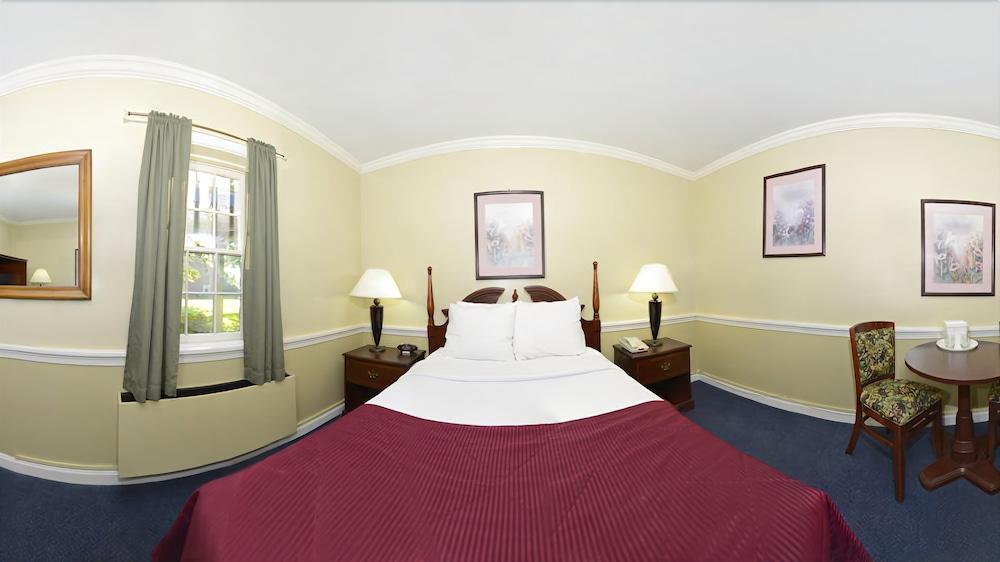 Clarion - Lancaster Inn Strasburg